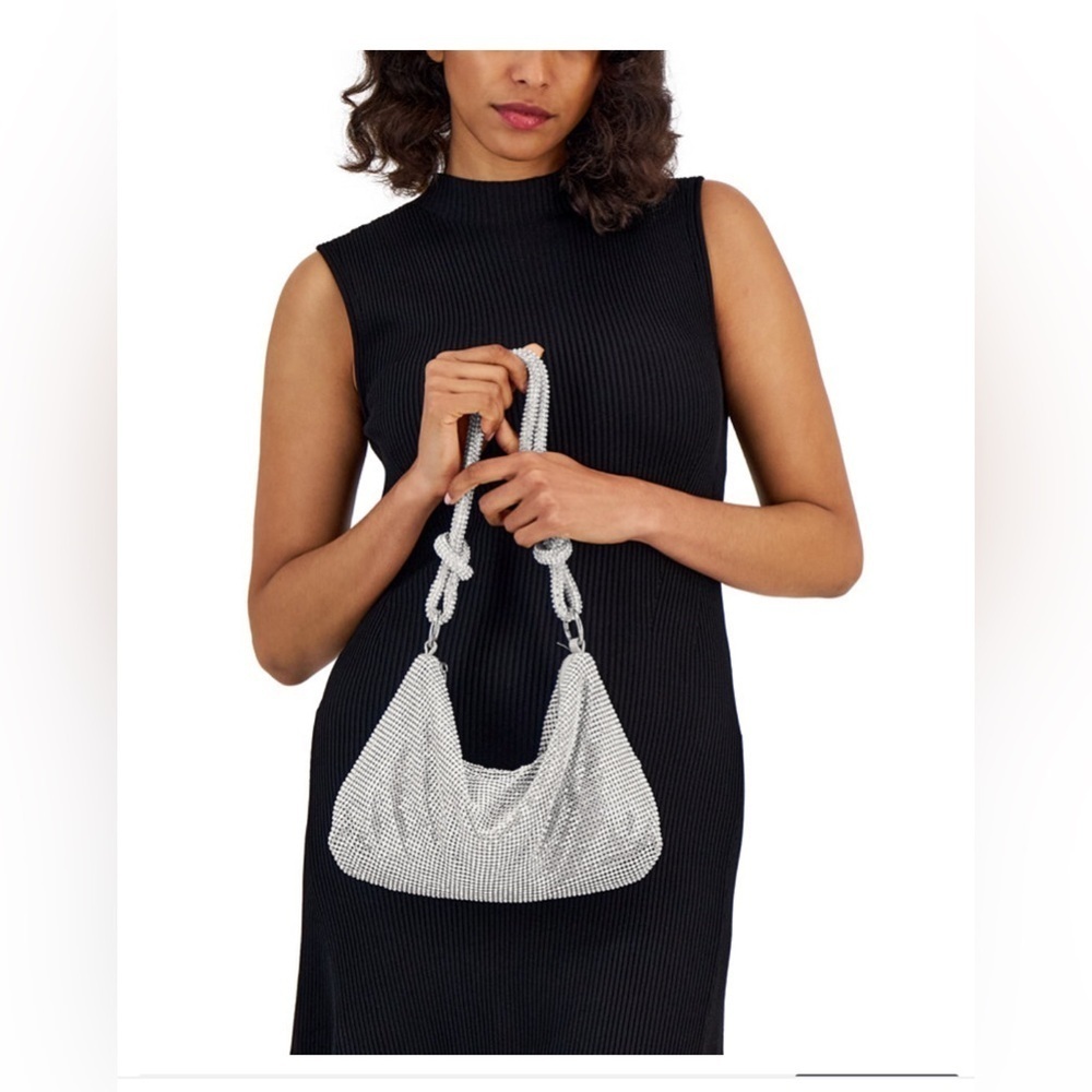 Knotted Soft Shoulder - Picture 5 of 8
